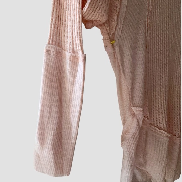 WE THE FREE NWOT WAFFLE KNIT CATALINA THERMAL TOP LONG SLEEVE PEACH | SIZE: XS - Picture 5 of 9